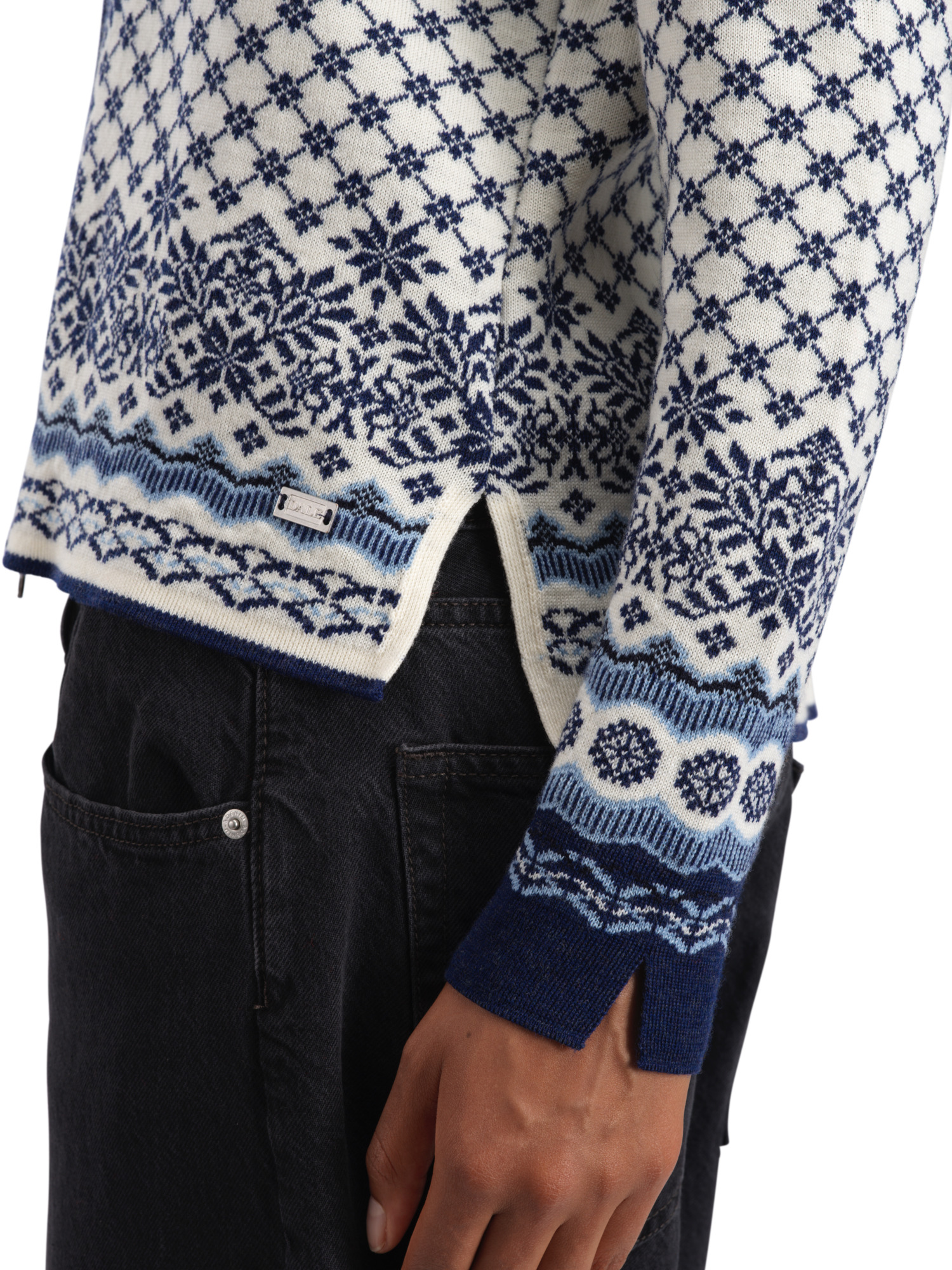 Solfrid Women’s Jacket - Merino Wool Offwhite Electricstorm Navy